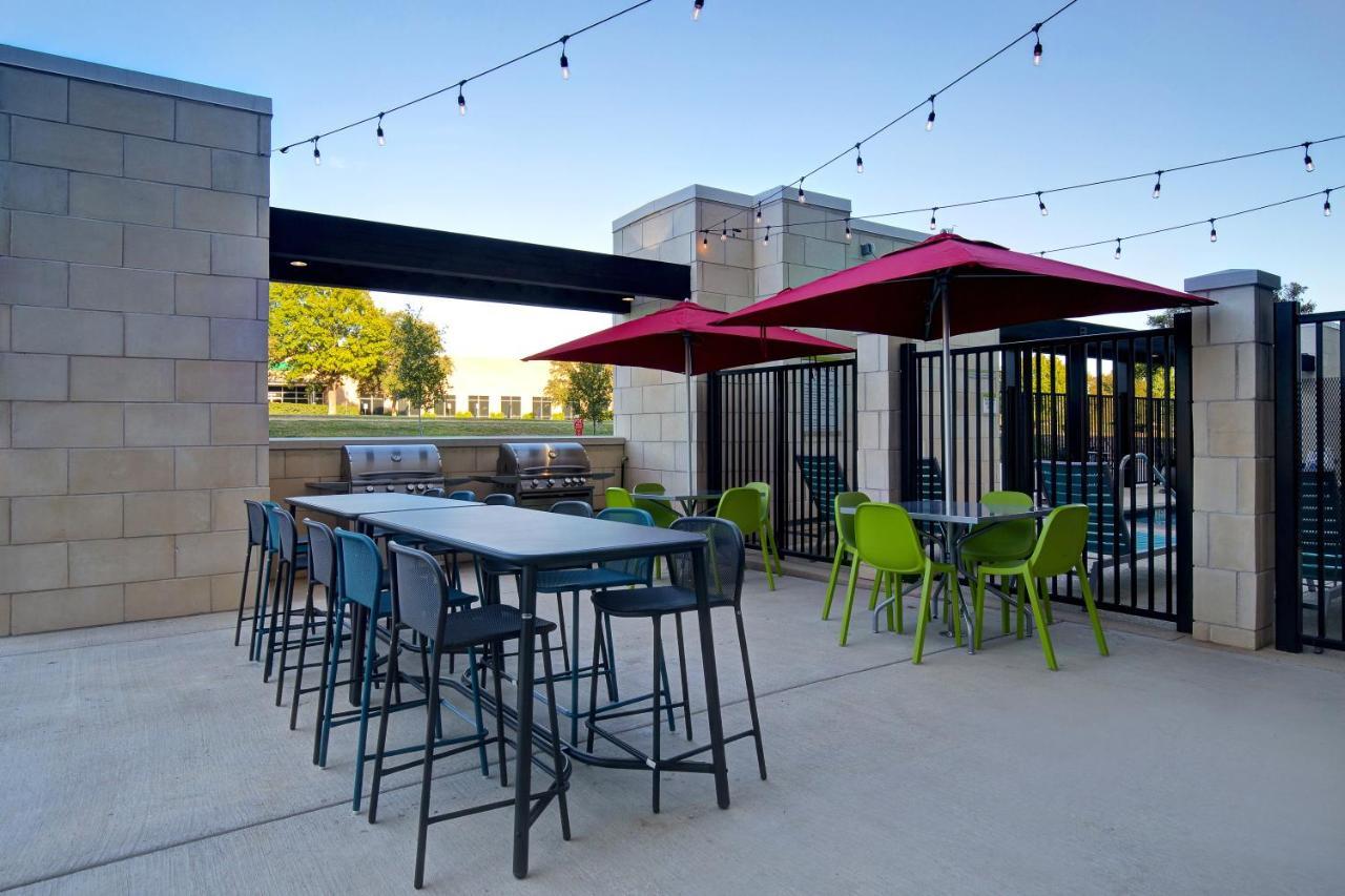Home2 By Hilton Dallas 3*