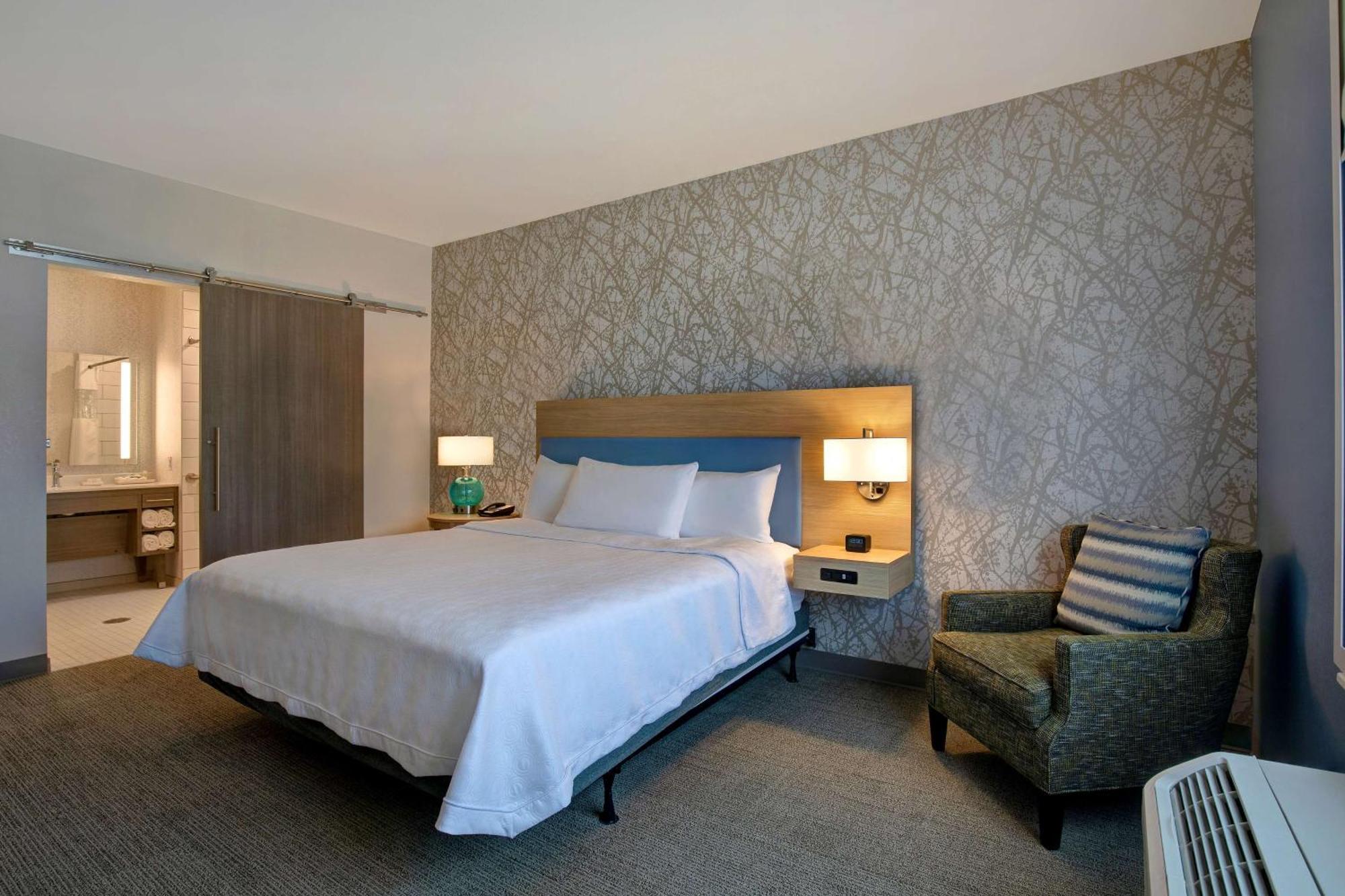 Home2 By Hilton Dallas Hotel